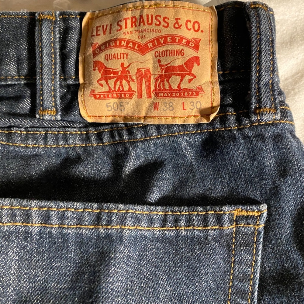 LEVI’S 505 Great condition size 38x30❤️$27